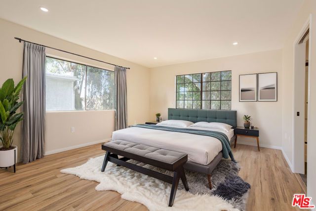 9140 Burnet Avenue 15, North Hills (los Angeles), CA 91343