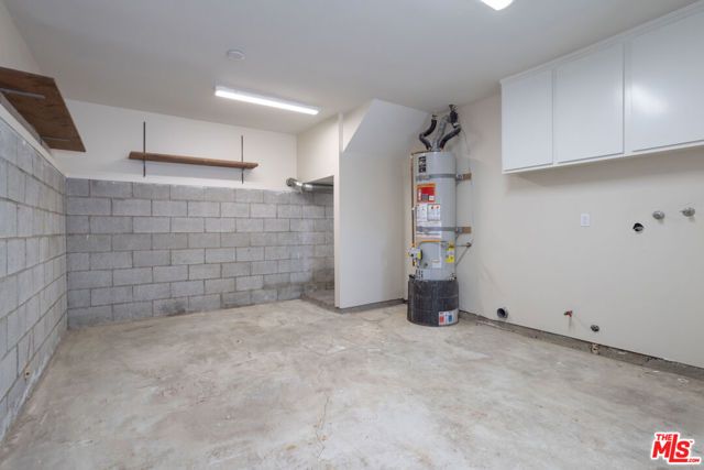 9140 Burnet Avenue 15, North Hills (los Angeles), CA 91343