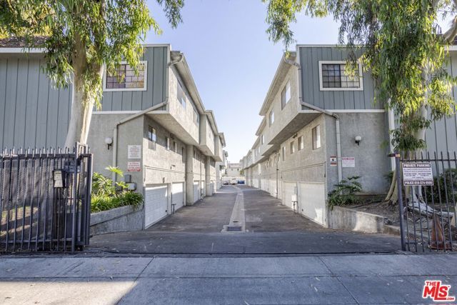 9140 Burnet Avenue 15, North Hills (los Angeles), CA 91343