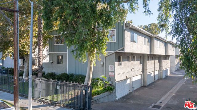 9140 Burnet Avenue 15, North Hills (los Angeles), CA 91343
