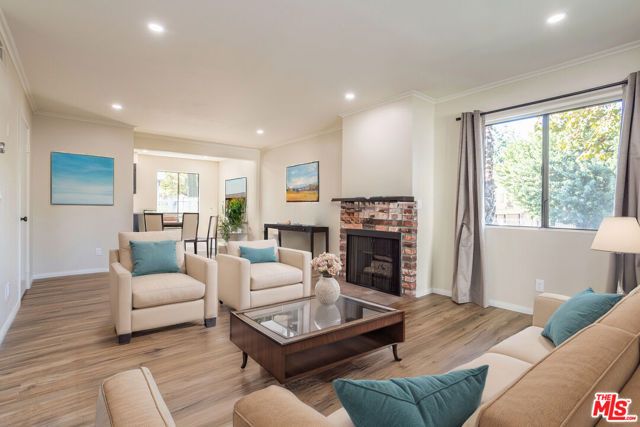 9140 Burnet Avenue 15, North Hills (los Angeles), CA 91343