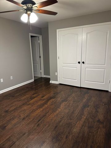 1215 Seminole Trail, Georgetown, KY 40324