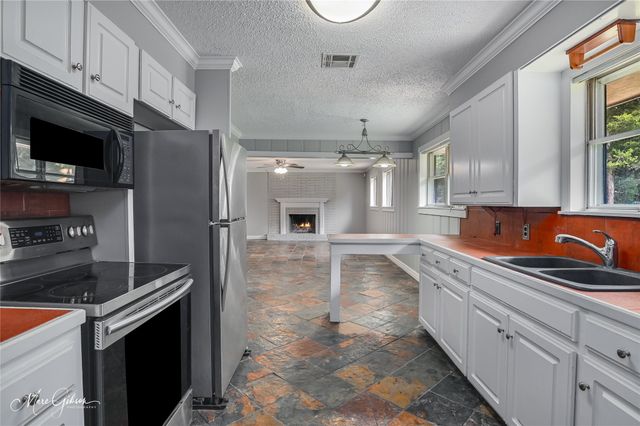 8908 Acacia Lane, Shreveport, LA 71118