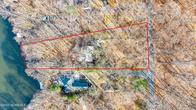 247 Lakeside Avenue, Colts Neck, NJ 07722