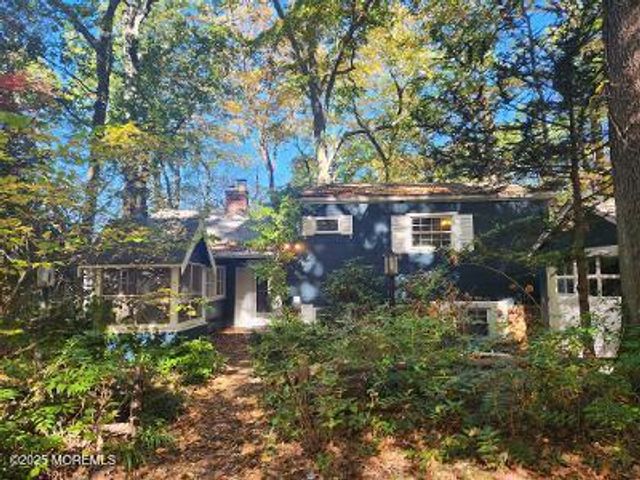 247 Lakeside Avenue, Colts Neck, NJ 07722