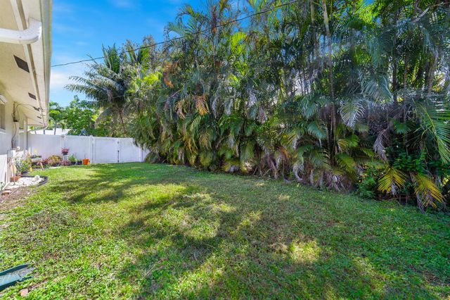 9055 Brandy Lane, Lake Worth, FL 33467