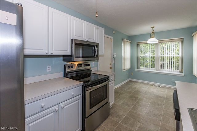 3513 E Prescott Circle, Cuyahoga Falls, OH 44223