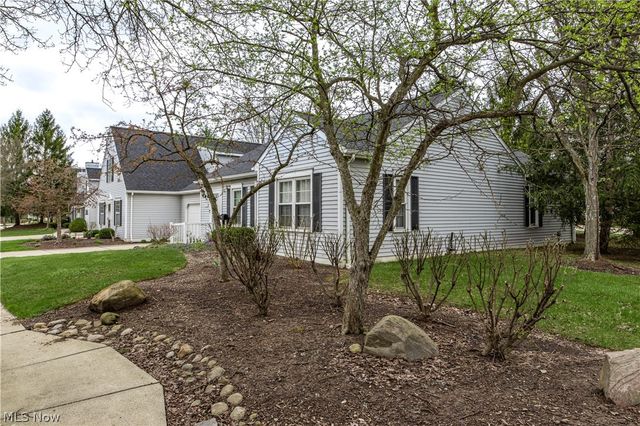 3513 E Prescott Circle, Cuyahoga Falls, OH 44223