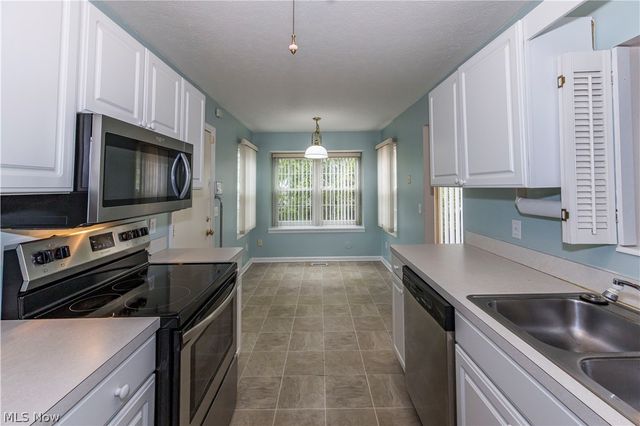 3513 E Prescott Circle, Cuyahoga Falls, OH 44223