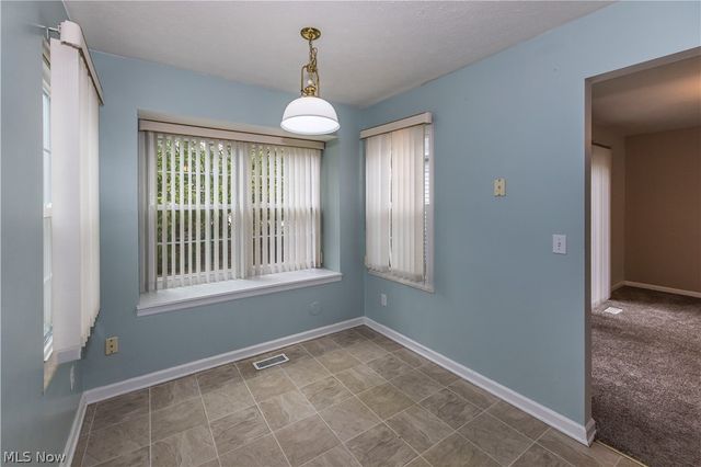 3513 E Prescott Circle, Cuyahoga Falls, OH 44223