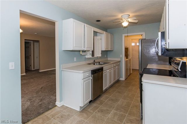 3513 E Prescott Circle, Cuyahoga Falls, OH 44223