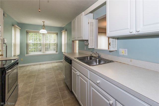 3513 E Prescott Circle, Cuyahoga Falls, OH 44223