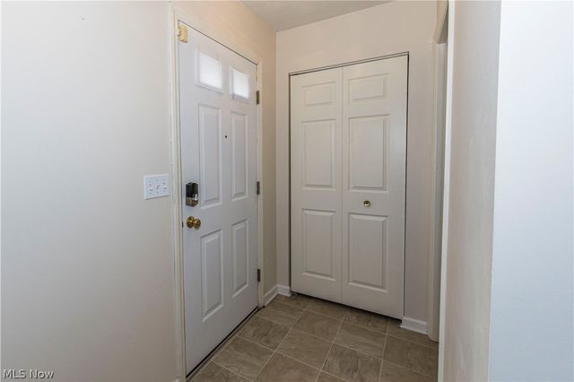 3513 E Prescott Circle, Cuyahoga Falls, OH 44223