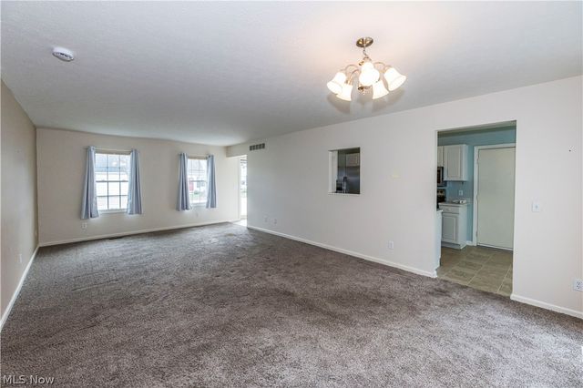 3513 E Prescott Circle, Cuyahoga Falls, OH 44223