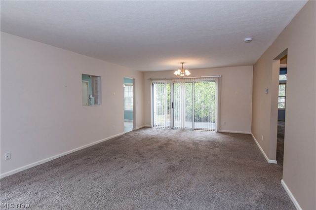 3513 E Prescott Circle, Cuyahoga Falls, OH 44223