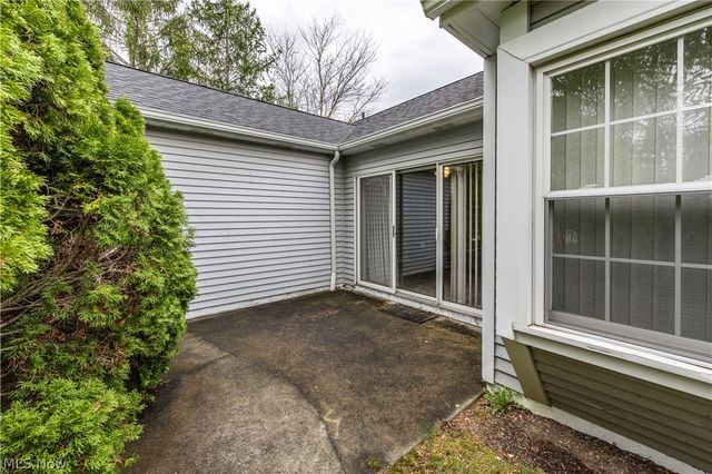 3513 E Prescott Circle, Cuyahoga Falls, OH 44223