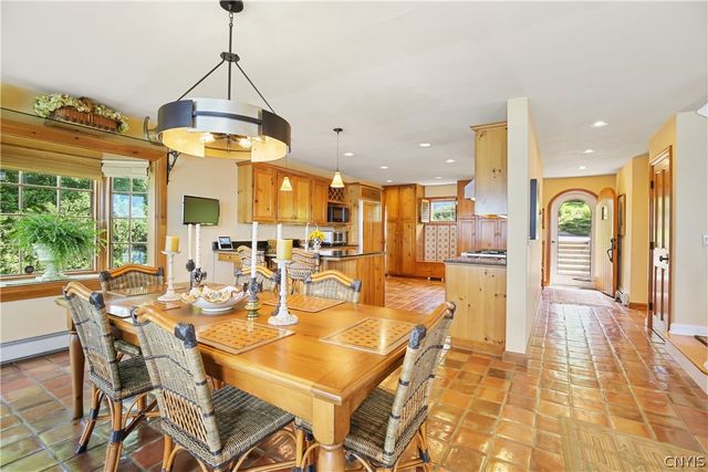 2691 East Lake Road, Skaneateles, NY 13152