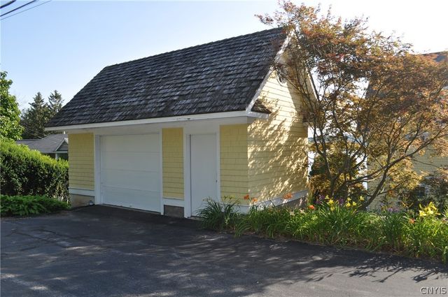2691 East Lake Road, Skaneateles, NY 13152