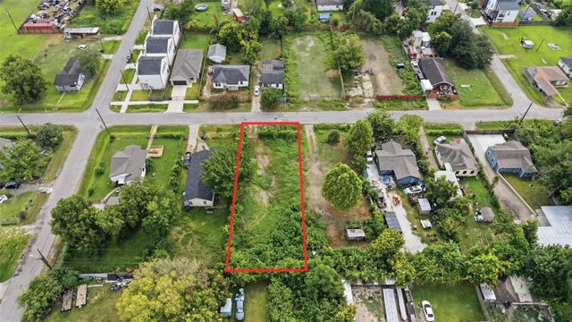 6815 Bacher Street, Houston, TX 77028