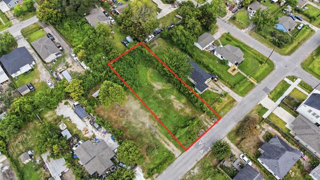 6815 Bacher Street, Houston, TX 77028