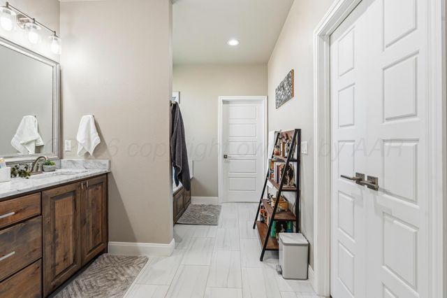 9313 WINTERGREEN Lane, Amarillo, TX 79119