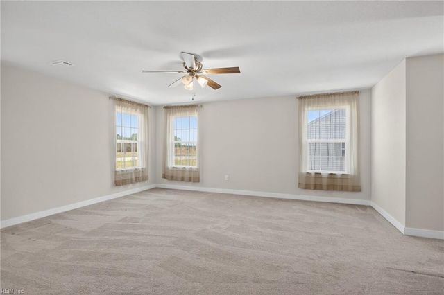 302 Terrywood DR, Suffolk, VA 23434