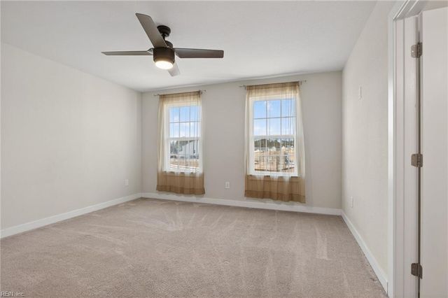 302 Terrywood DR, Suffolk, VA 23434