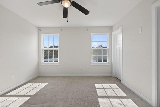 302 Terrywood DR, Suffolk, VA 23434