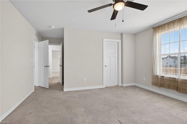 302 Terrywood DR, Suffolk, VA 23434