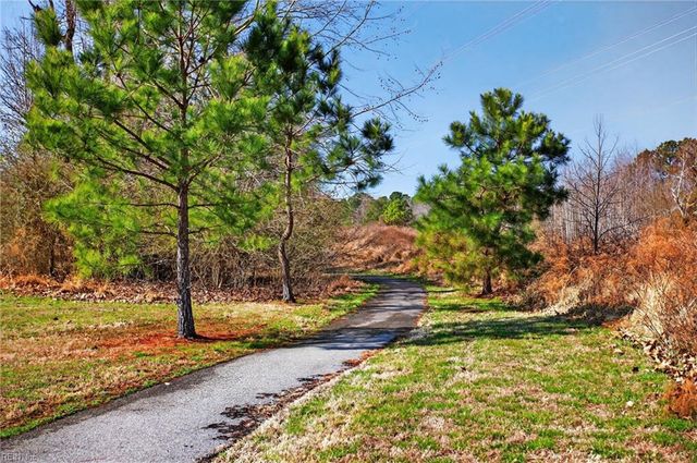 302 Terrywood DR, Suffolk, VA 23434