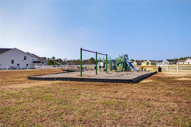 302 Terrywood DR, Suffolk, VA 23434