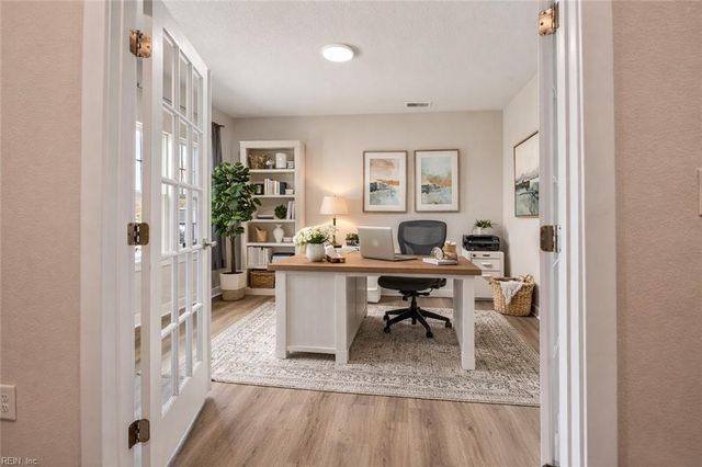 302 Terrywood DR, Suffolk, VA 23434