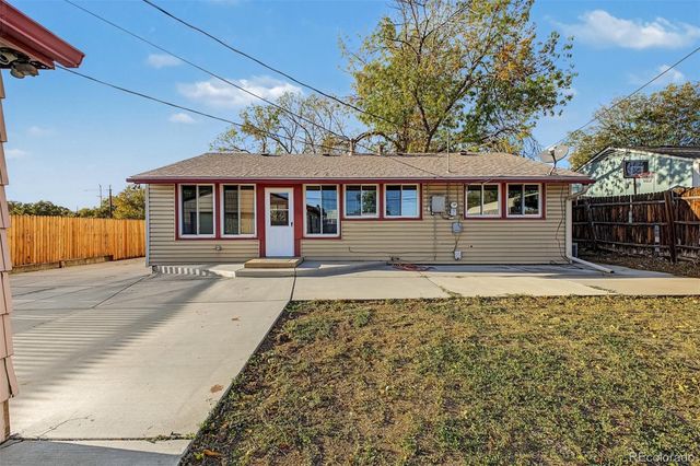 520 Cragmore Street, Denver, CO 80221