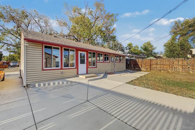 520 Cragmore Street, Denver, CO 80221