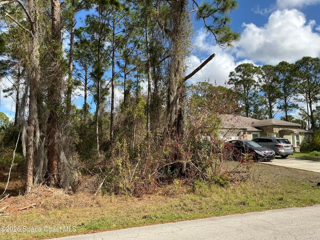 179 Bali Street SE, Palm Bay, FL 32909