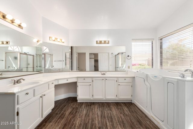 1538 W WAGNER Drive, Gilbert, AZ 85233
