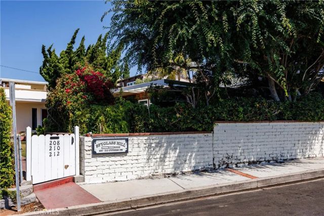 210 Cypress, Laguna Beach, CA 92651
