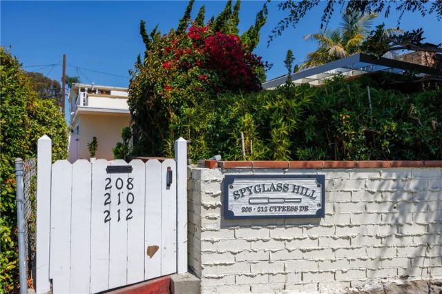 210 Cypress, Laguna Beach, CA 92651