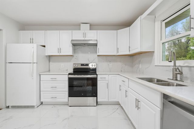 5 Granger Circle, Hanover, NH 03755