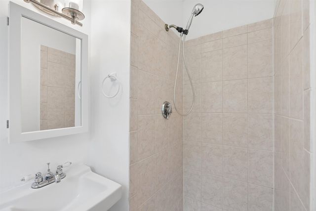 5 Granger Circle, Hanover, NH 03755