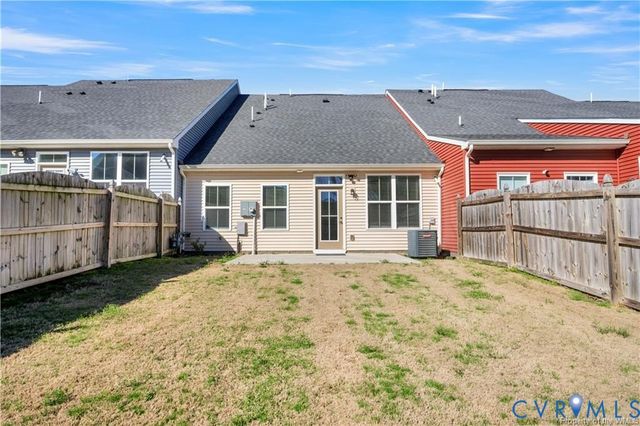 9434 Astilbe Ln, Toano, VA 23168