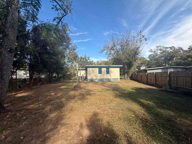 1811 Tyndall Drive, Tallahassee, FL 32304