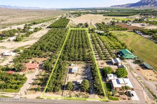 411 Hayride Road, Las Cruces, NM 88007