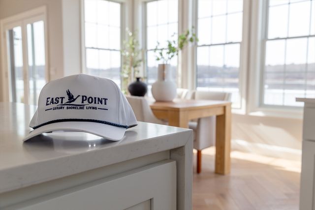 102 East Point Drive 102, East Providence, RI 02916