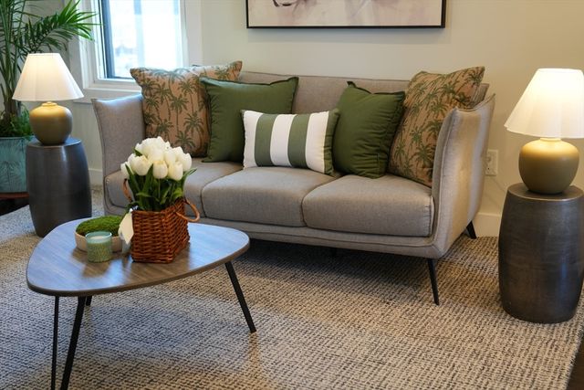 57 Hurley St 3, Cambridge, MA 02141