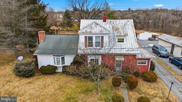 267 JENNY WREN DR, Martinsburg, WV 25404