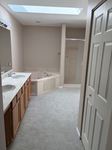 573 Crooked Stick Court, Vernon Hills, IL 60061