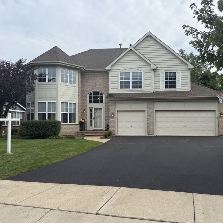 573 Crooked Stick Court, Vernon Hills, IL 60061