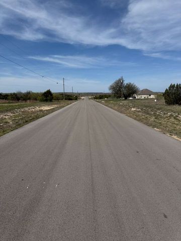 205 Gilmore Court, Lipan, TX 76462