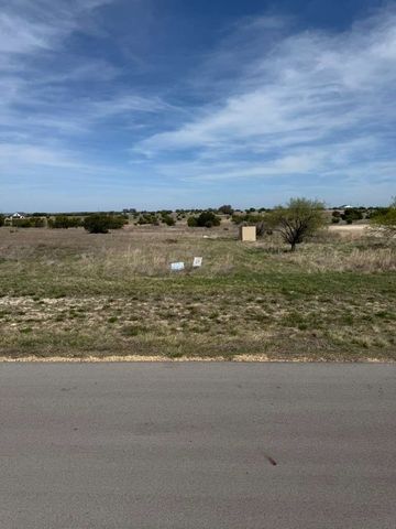 205 Gilmore Court, Lipan, TX 76462
